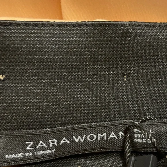 NEW ZARA Peach Pleated Skirt. Size Large. - Picture 6 of 10